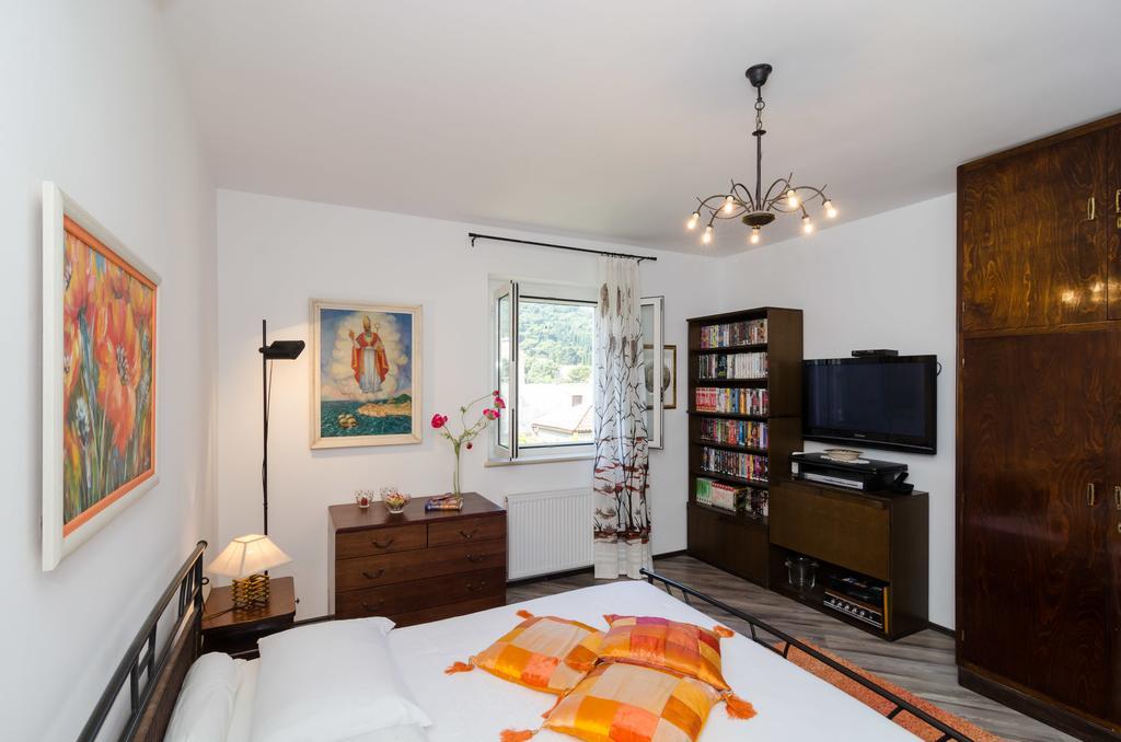 Veve Apartment